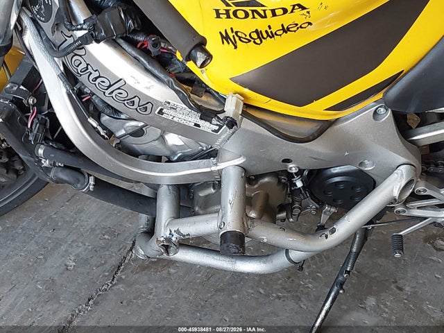 45938481 :رقم المزاد ، JH2PC35036M702922 vin ، 2006 Honda Cbr600 F4 مزاد بيع