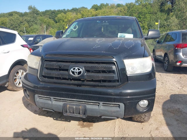 Продаж на аукціоні авто 2010 Toyota Tundra Grade 5.7l V8, vin: 5TFUW5F1XAX104422, номер лоту: 45938484