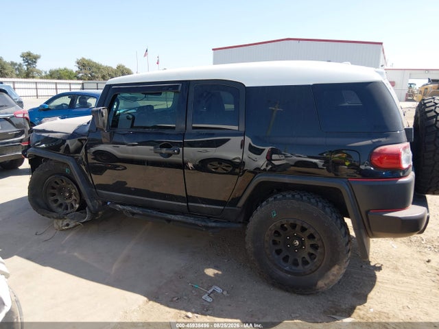 45938496 :رقم المزاد ، JTEBU4BF9EK180544 vin ، 2014 Toyota Fj Cruiser مزاد بيع