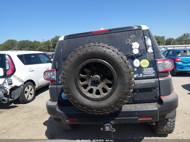 45938496 :رقم المزاد ، JTEBU4BF9EK180544 vin ، 2014 Toyota Fj Cruiser مزاد بيع