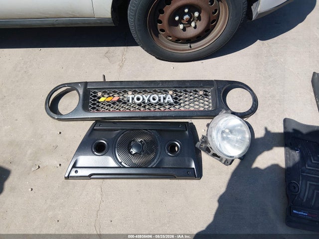 45938496 :رقم المزاد ، JTEBU4BF9EK180544 vin ، 2014 Toyota Fj Cruiser مزاد بيع