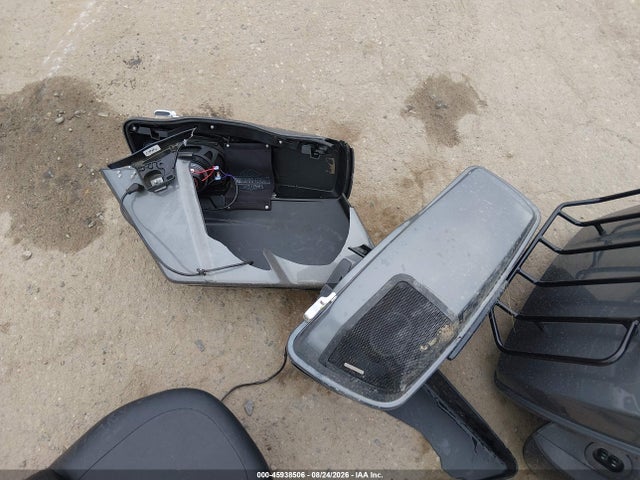 Harley-Davidson FLHTK 2021 1HD1KEF18MB639876 Image 15
