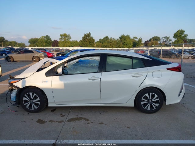Toyota Prius Prime Advanced 2017 JTDKARFPXH3048100 Image 15