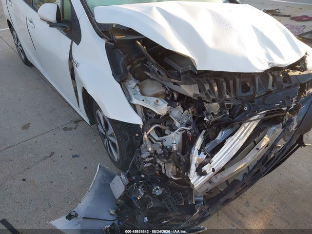 Toyota Prius Prime Advanced 2017 JTDKARFPXH3048100 Image 6