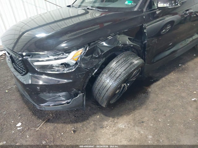 Aukcja sprzedaży 2022 Volvo Xc40 T4 R-design, vin: YV4AC2HM8N2642750, numer aukcji: 45938547