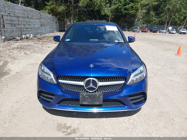 2019 Mercedes-benz C 300 4matic მანქანა იყიდება აუქციონზე, vin: 55SWF8EB3KU290464, აუქციონის ნომერი: 45938582