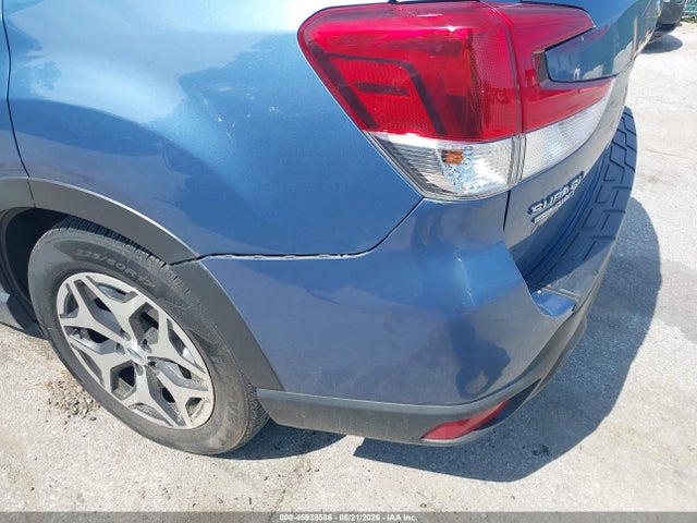 2020 Subaru Forester Premium მანქანა იყიდება აუქციონზე, vin: JF2SKAJC4LH527077, აუქციონის ნომერი: 45938586