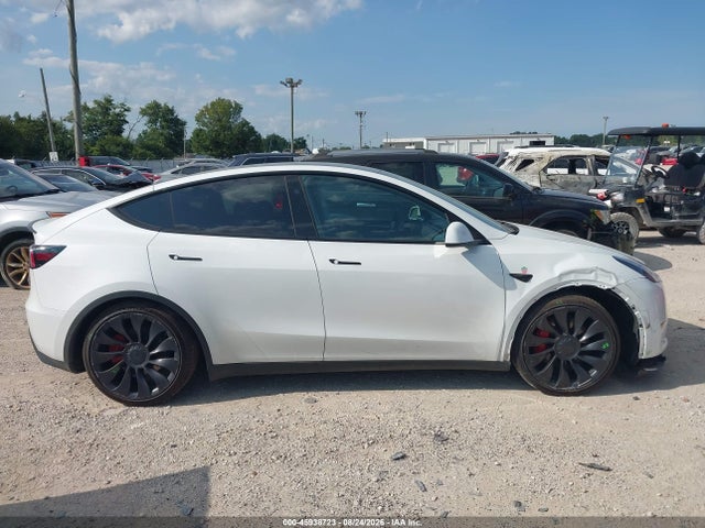 Продаж на аукціоні авто 2023 Tesla Model Y Performance Dual Motor All-wheel Drive, vin: 7SAYGDEF2PF830724, номер лоту: 45938723