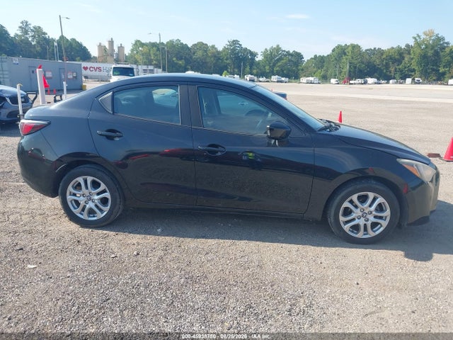 Продажа на аукционе авто 2017 Toyota Yaris Ia, vin: 3MYDLBYV3HY183370, номер лота: 45938750