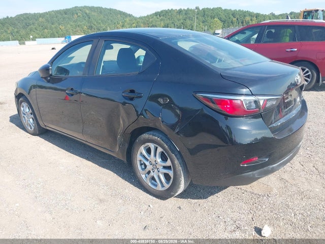 Продажа на аукционе авто 2017 Toyota Yaris Ia, vin: 3MYDLBYV3HY183370, номер лота: 45938750