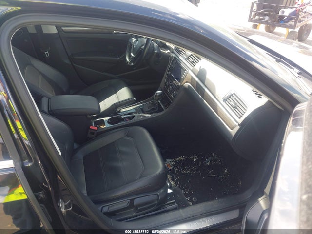 Продаж на аукціоні авто 2018 Volkswagen Passat 2.0t Se, vin: 1VWBA7A3XJC001919, номер лоту: 45938752