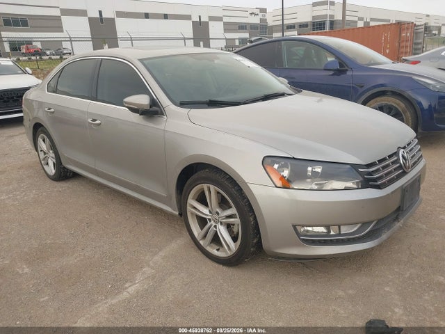 Продаж на аукціоні авто 2012 Volkswagen Passat 2.0l Tdi Sel Premium, vin: 1VWCN7A34CC008733, номер лоту: 45938762