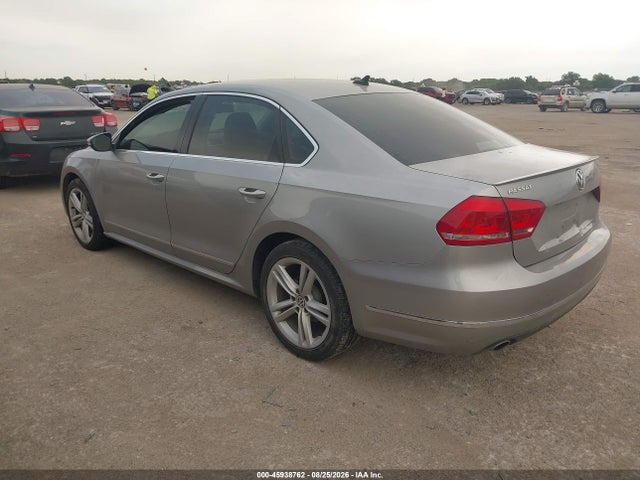 Aukcja sprzedaży 2012 Volkswagen Passat 2.0l Tdi Sel Premium, vin: 1VWCN7A34CC008733, numer aukcji: 45938762