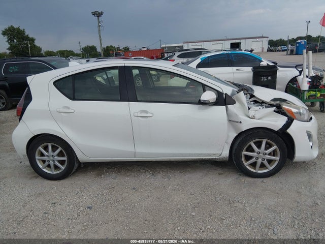2015 Toyota Prius C Four მანქანა იყიდება აუქციონზე, vin: JTDKDTB39F1094811, აუქციონის ნომერი: 45938777