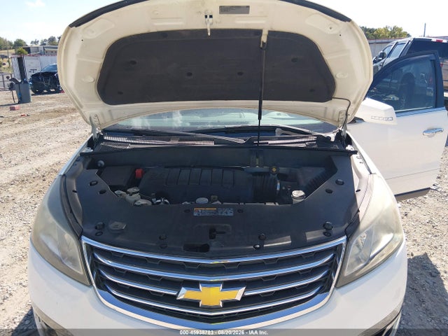 2015 Chevrolet Traverse Lt მანქანა იყიდება აუქციონზე, vin: 1GNKRGKD6FJ217649, აუქციონის ნომერი: 45938783
