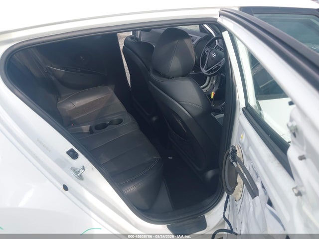 45938786 :رقم المزاد ، KMHTC6AE3FU217170 vin ، 2015 Hyundai Veloster Turbo مزاد بيع