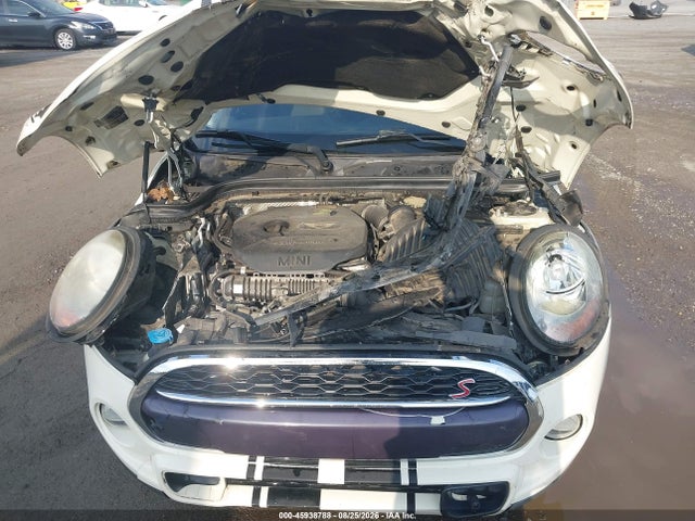 Продажа на аукционе авто 2016 Mini Hardtop Cooper S, vin: WMWXP7C51G2A42556, номер лота: 45938788