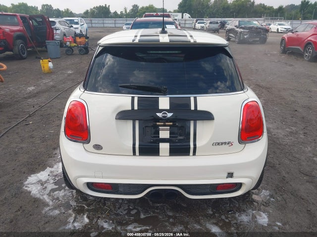 Продажа на аукционе авто 2016 Mini Hardtop Cooper S, vin: WMWXP7C51G2A42556, номер лота: 45938788