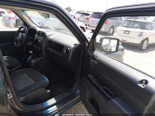 45938797 :رقم المزاد ، 1C4NJPBA3FD219487 vin ، 2015 Jeep Patriot Sport مزاد بيع
