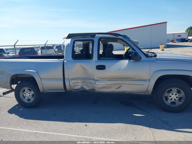 Продажа на аукционе авто 2004 Chevrolet Silverado 1500 Z71, vin: 2GCEK19T441143529, номер лота: 45938811