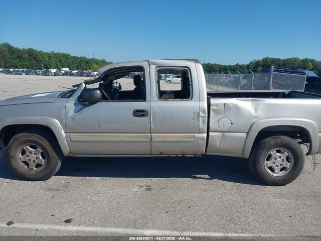 Продажа на аукционе авто 2004 Chevrolet Silverado 1500 Z71, vin: 2GCEK19T441143529, номер лота: 45938811