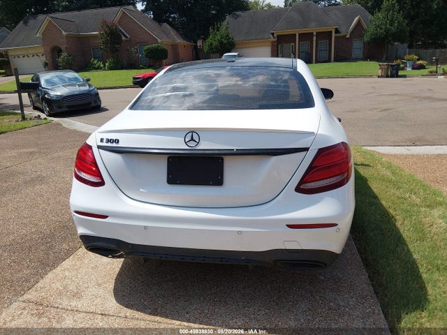 45938830 :رقم المزاد ، WDDZF4JB8HA161401 vin ، 2017 Mercedes-benz E 300 مزاد بيع
