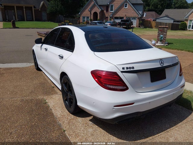 45938830 :رقم المزاد ، WDDZF4JB8HA161401 vin ، 2017 Mercedes-benz E 300 مزاد بيع