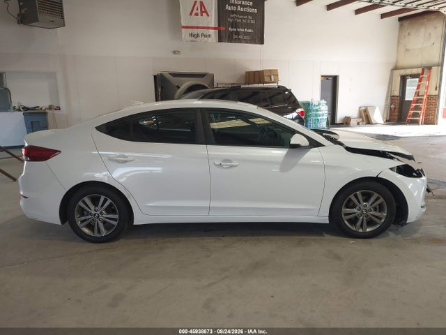 2017 Hyundai Elantra Value Edition მანქანა იყიდება აუქციონზე, vin: 5NPD84LF4HH202937, აუქციონის ნომერი: 45938873
