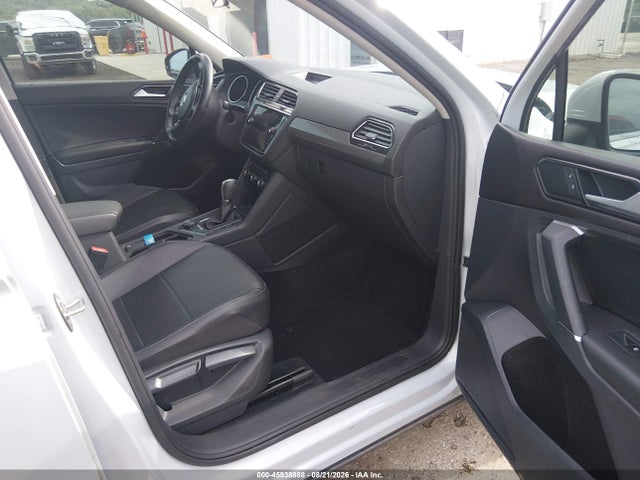 Продажа на аукционе авто 2018 Volkswagen Tiguan 2.0t Se/2.0t Sel, vin: 3VV2B7AX1JM036609, номер лота: 45938888