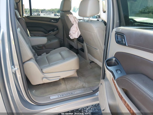 Продаж на аукціоні авто 2017 Chevrolet Suburban Premier, vin: 1GNSKJKC4HR258990, номер лоту: 45938909