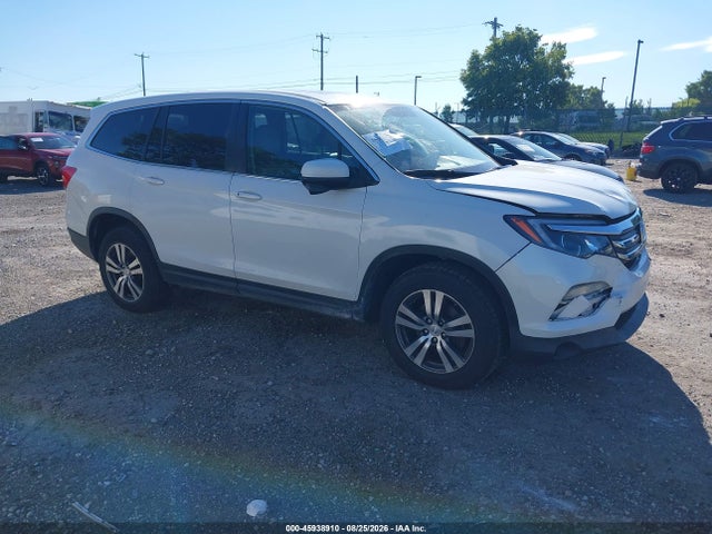 45938910 :رقم المزاد ، 5FNYF6H57GB006796 vin ، 2016 Honda Pilot Ex-l مزاد بيع