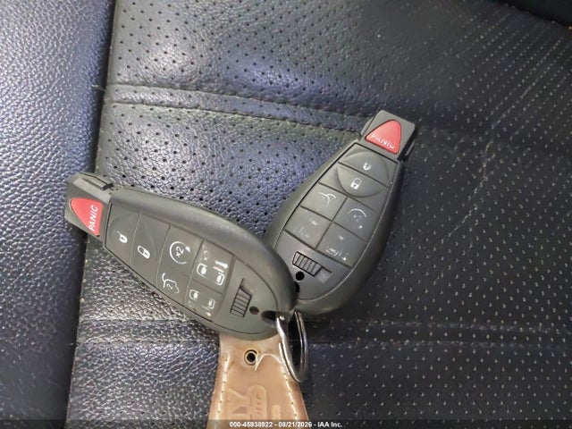 45938922 :رقم المزاد ، 2A4RR8DGXBR749989 vin ، 2011 Chrysler Town & Country Touring-l مزاد بيع