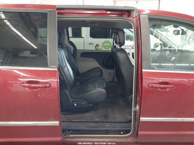 45938922 :رقم المزاد ، 2A4RR8DGXBR749989 vin ، 2011 Chrysler Town & Country Touring-l مزاد بيع