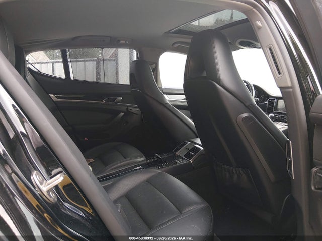 45938932 :رقم المزاد ، WP0AA2A71GL001661 vin ، 2016 Porsche Panamera 4 مزاد بيع