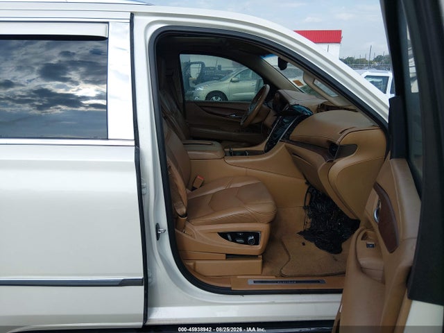 2015 Cadillac Escalade Platinum მანქანა იყიდება აუქციონზე, vin: 1GYS4PKJ4FR685081, აუქციონის ნომერი: 45938942