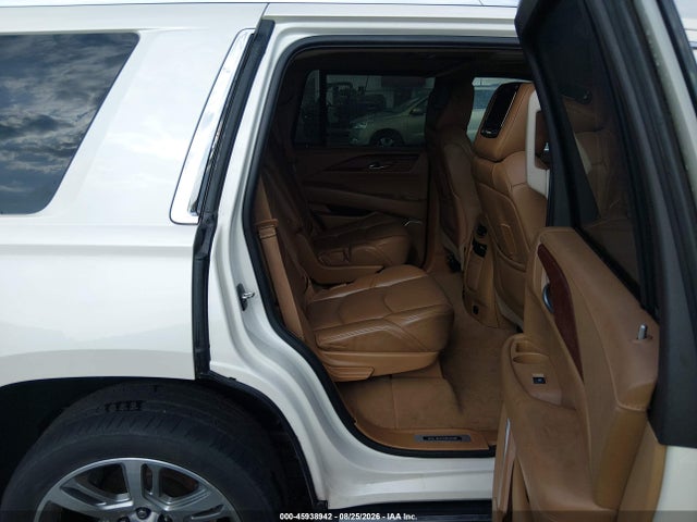2015 Cadillac Escalade Platinum მანქანა იყიდება აუქციონზე, vin: 1GYS4PKJ4FR685081, აუქციონის ნომერი: 45938942