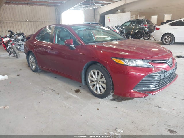 Продажа на аукционе авто 2020 Toyota Camry Le, vin: 4T1C11AK7LU384173, номер лота: 45938953