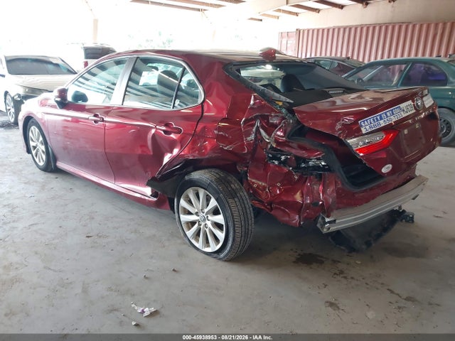 45938953 :رقم المزاد ، 4T1C11AK7LU384173 vin ، 2020 Toyota Camry Le مزاد بيع
