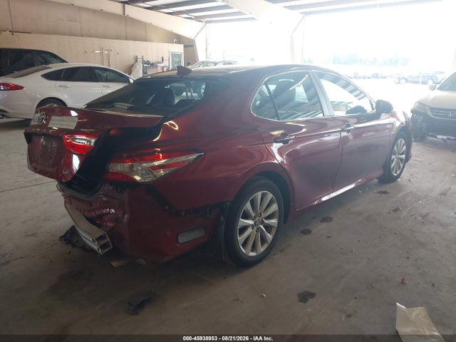 45938953 :رقم المزاد ، 4T1C11AK7LU384173 vin ، 2020 Toyota Camry Le مزاد بيع