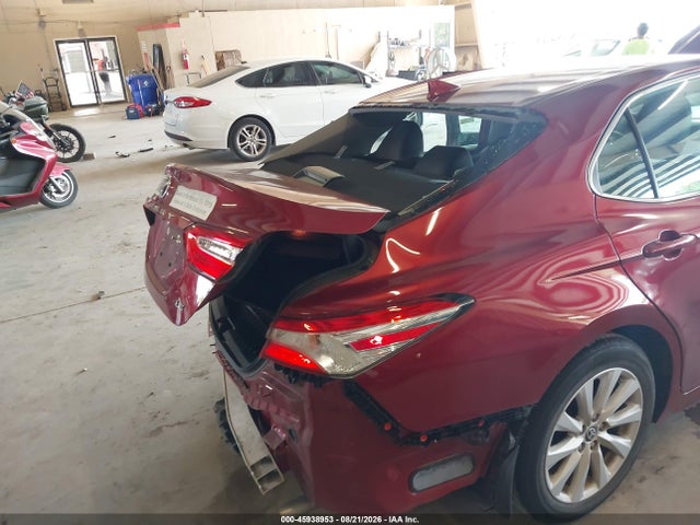 45938953 :رقم المزاد ، 4T1C11AK7LU384173 vin ، 2020 Toyota Camry Le مزاد بيع