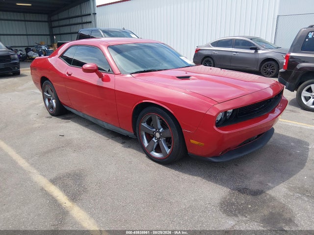 45938961 :رقم المزاد ، 2C3CDYAG2DH575377 vin ، 2013 Dodge Challenger Sxt مزاد بيع