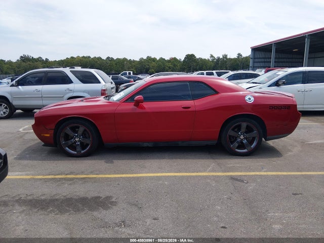 45938961 :رقم المزاد ، 2C3CDYAG2DH575377 vin ، 2013 Dodge Challenger Sxt مزاد بيع