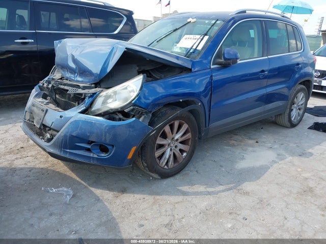 45938972 :رقم المزاد ، WVGAV7AX8AW502789 vin ، 2010 Volkswagen Tiguan Se مزاد بيع