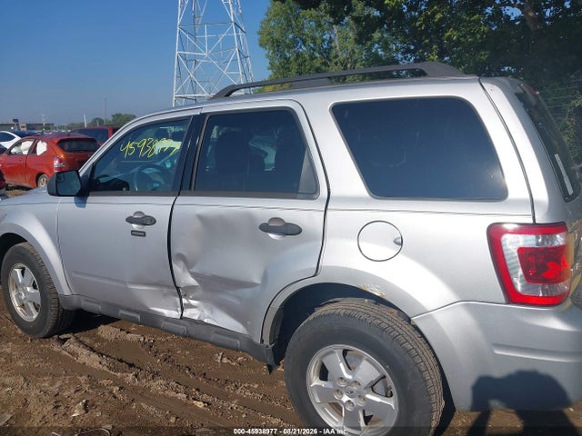 45938977 :رقم المزاد ، 1FMCU0DG9BKB97293 vin ، 2011 Ford Escape Xlt مزاد بيع