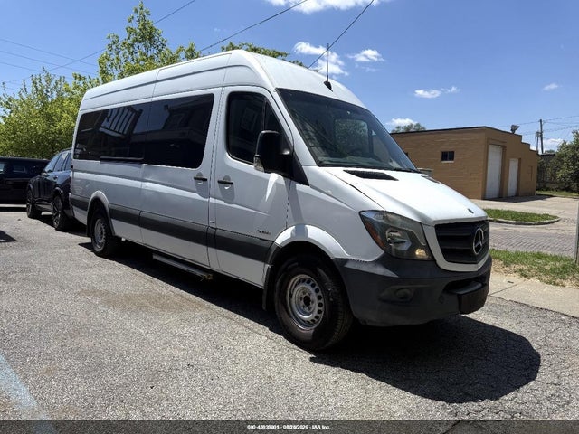 Продажа на аукционе авто 2015 Mercedes-benz Sprinter 2500 High  Roof, vin: WDZPE8DC9F5987499, номер лота: 45939001