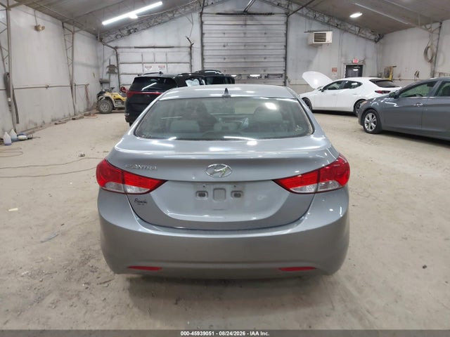 2013 Hyundai Elantra Gls მანქანა იყიდება აუქციონზე, vin: KMHDH4AE8DU976663, აუქციონის ნომერი: 45939051