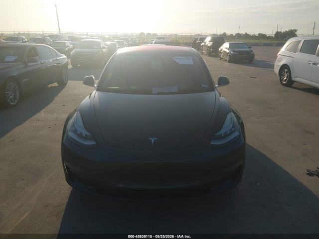 2018 Tesla Model 3 Long Range/mid Range მანქანა იყიდება აუქციონზე, vin: 5YJ3E1EA3JF101641, აუქციონის ნომერი: 45939115