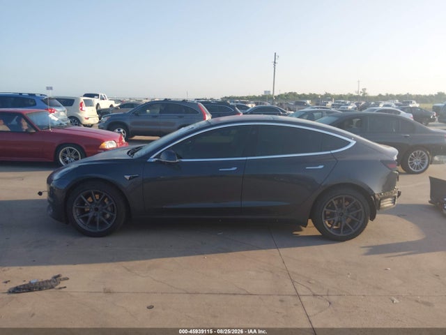 2018 Tesla Model 3 Long Range/mid Range მანქანა იყიდება აუქციონზე, vin: 5YJ3E1EA3JF101641, აუქციონის ნომერი: 45939115