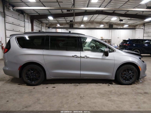 2021 Chrysler Voyager Lxi მანქანა იყიდება აუქციონზე, vin: 2C4RC1DG6MR515687, აუქციონის ნომერი: 45939151