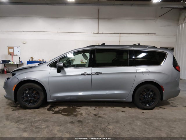 2021 Chrysler Voyager Lxi მანქანა იყიდება აუქციონზე, vin: 2C4RC1DG6MR515687, აუქციონის ნომერი: 45939151